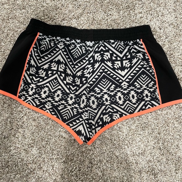 Women’s board shorts swimming trunks small - Picture 2 of 2
